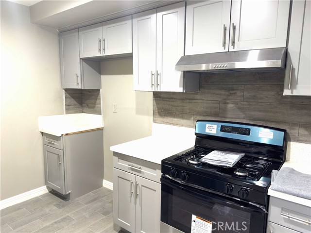 Detail Gallery Image 5 of 16 For 2406 Angela #1,  Pomona,  CA 91766 - 3 Beds | 2 Baths