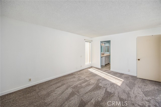 242 E Fern Ave, Redlands CA: https://media.crmls.org/medias/5bbb7a50-45da-4c90-8850-1fe5149b4cf6.jpg
