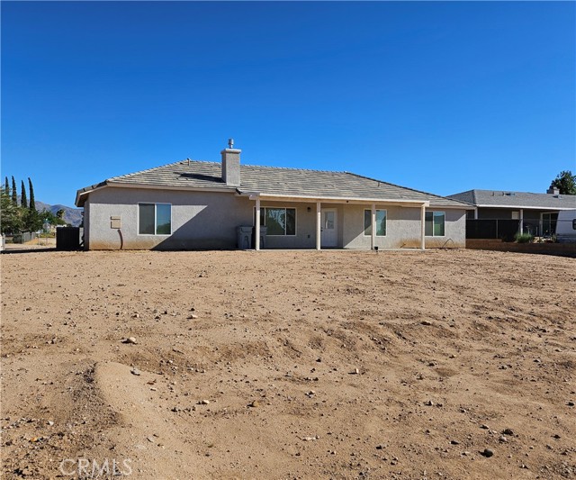 18010 Seaforth Street, Hesperia CA: https://media.crmls.org/medias/5bbbd52d-edef-4301-9e84-68ec267526f4.jpg