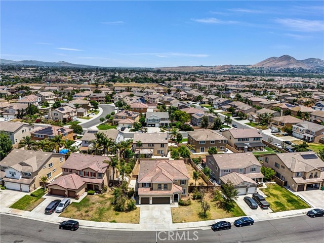 6556 Wells Springs Street, Eastvale CA: https://media.crmls.org/medias/5bbc168d-89bf-44c3-99d6-b8e4a8b99807.jpg