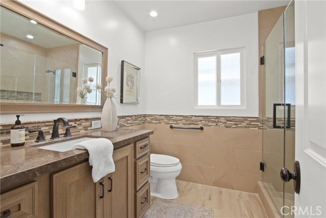Detail Gallery Image 23 of 34 For 3853 Cedar Ave, Long Beach,  CA 90807 - 2 Beds | 2 Baths