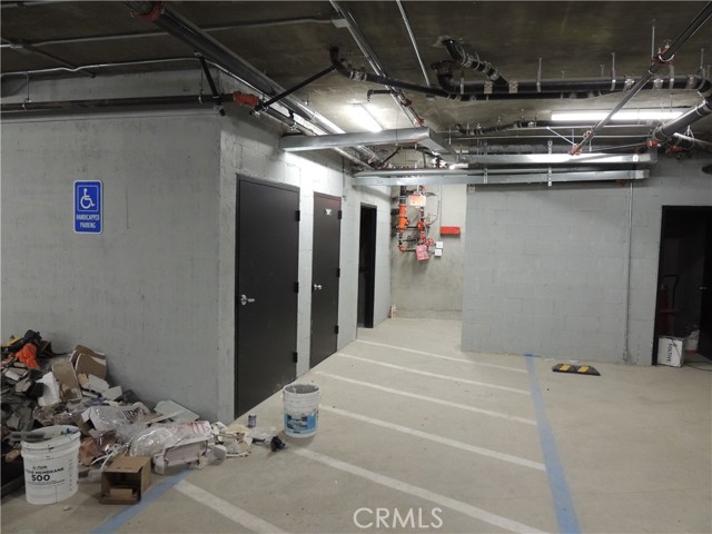 Detail Gallery Image 13 of 14 For 22735 Del Valle St #5,  Woodland Hills,  CA 91364 - 2 Beds | 1 Baths