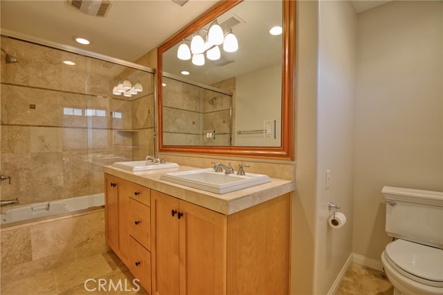 Detail Gallery Image 15 of 22 For 1021 Cravens Ave #15,  Torrance,  CA 90501 - 3 Beds | 2/1 Baths