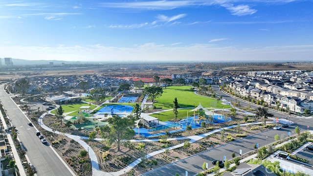 Detail Gallery Image 35 of 40 For 401 Junco, Irvine,  CA 92618 - 4 Beds | 3/2 Baths