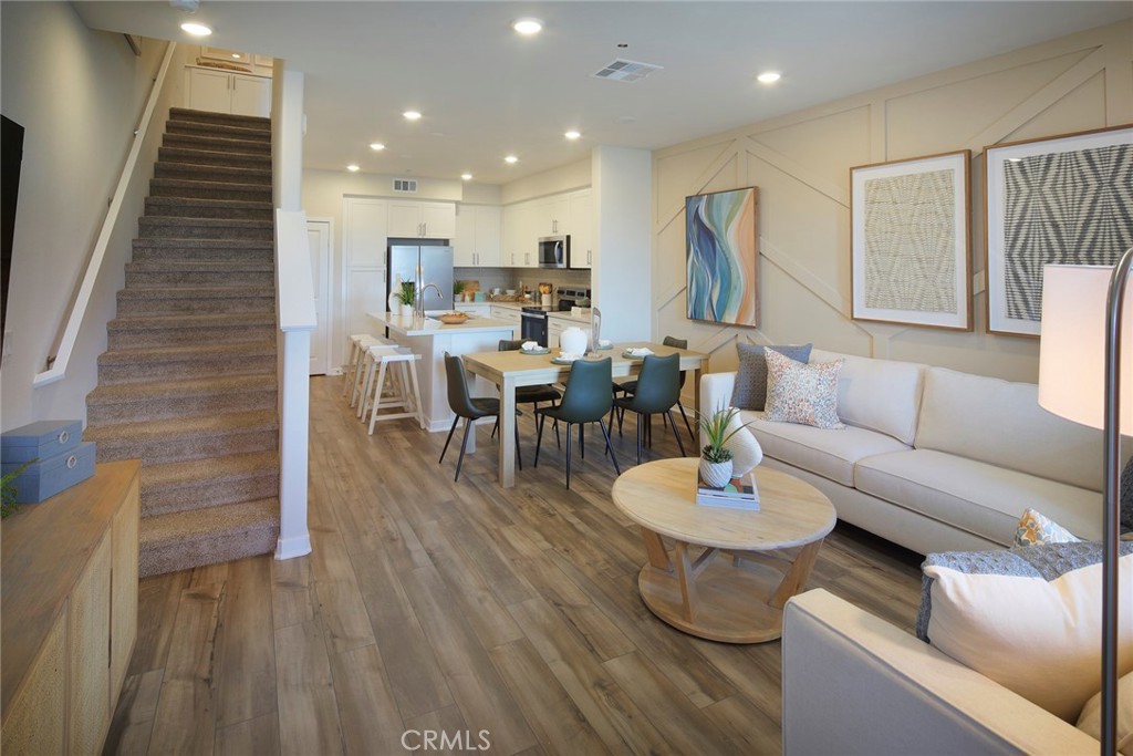 MLS #CV25232665 image #5