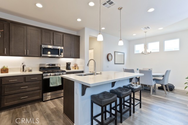 Detail Gallery Image 4 of 35 For 10550 Wilding Dr, Rancho Cucamonga,  CA 91730 - 3 Beds | 2 Baths