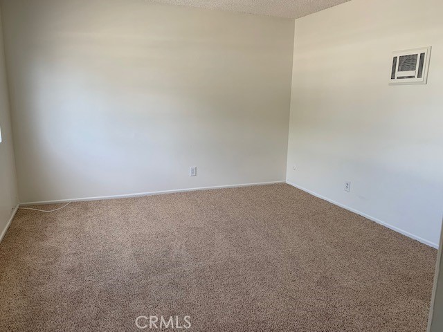 https://media.crmls.org/medias/5bc06e7d-1070-459f-8224-feab48760969.jpg?preset=X-Large