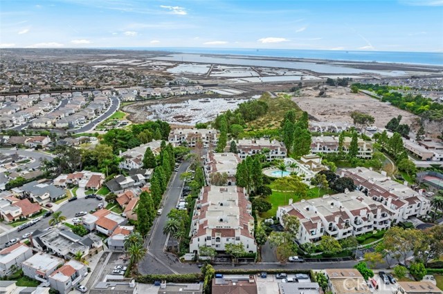 Detail Gallery Image 42 of 55 For 17151 Corbina Ln #203,  Huntington Beach,  CA 92649 - 1 Beds | 1 Baths