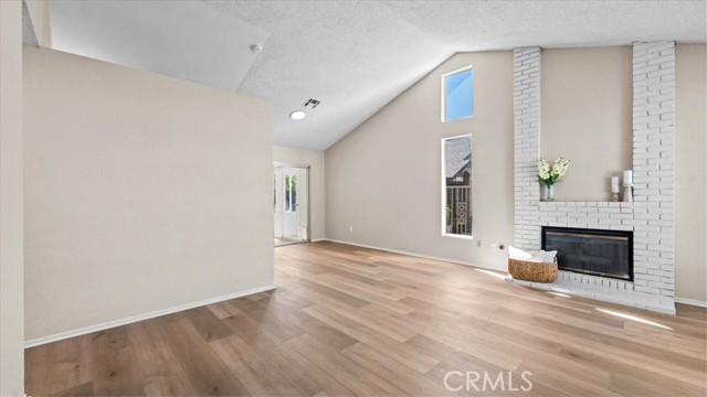 Detail Gallery Image 7 of 36 For 13420 Nutmeg St, Moreno Valley,  CA 92553 - 4 Beds | 2 Baths