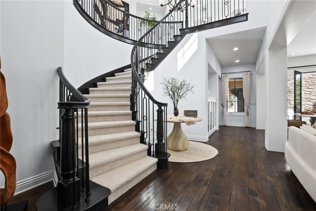 MLS #OC25219998 image #6