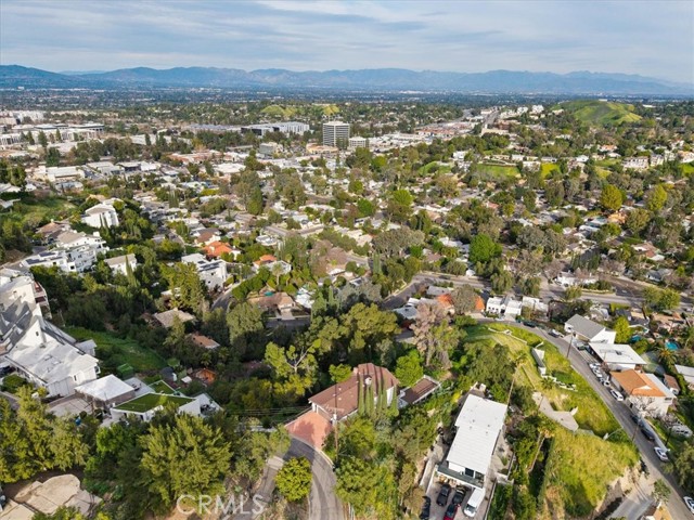 Detail Gallery Image 46 of 61 For 5160 Medina Rd, Woodland Hills,  CA 91364 - 3 Beds | 2/1 Baths