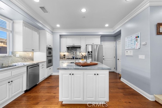 2010 Gates Avenue, Redondo Beach, California 90278, 4 Bedrooms Bedrooms, ,3 BathroomsBathrooms,Residential,Sold,Gates,SB22098892