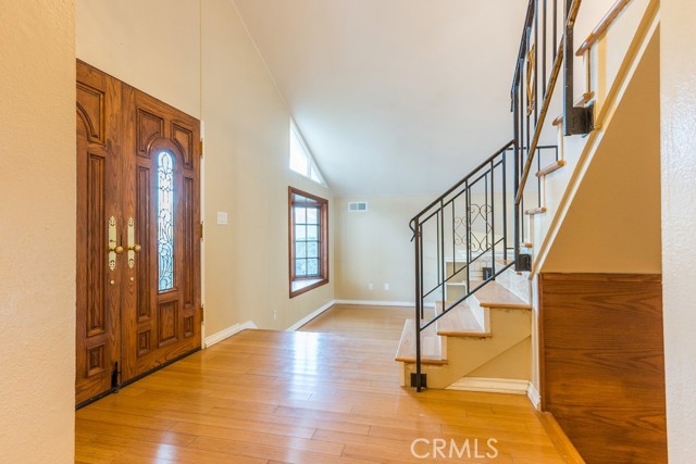 Detail Gallery Image 11 of 66 For 23132 Posada, Valencia,  CA 91354 - 5 Beds | 3 Baths