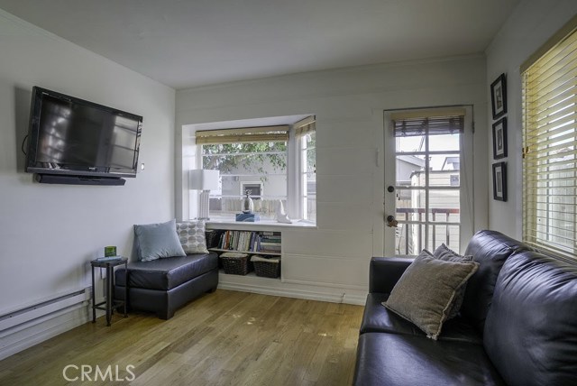 317 Bayview Drive, Hermosa Beach, California 90254, 2 Bedrooms Bedrooms, ,3 BathroomsBathrooms,Residential,Sold,Bayview,SB17229063