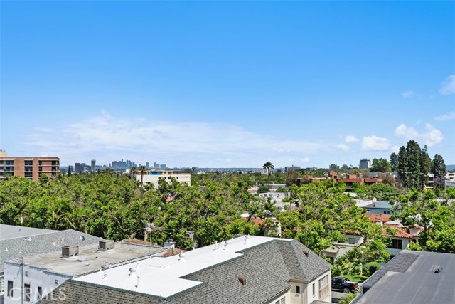 9950 Durant Drive, Beverly Hills CA: https://media.crmls.org/medias/5bc43b82-7ad4-41a3-904e-e08e671066b2.jpg