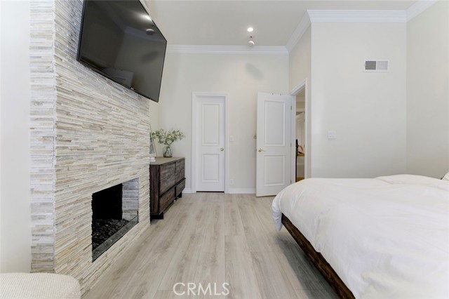 Detail Gallery Image 35 of 58 For 4342 Coldwater Canyon #3,  Studio City,  CA 91604 - 2 Beds | 3 Baths