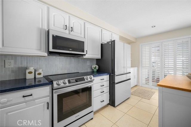Detail Gallery Image 13 of 30 For 25885 Trabuco Rd #14,  Lake Forest,  CA 92630 - 2 Beds | 1/1 Baths