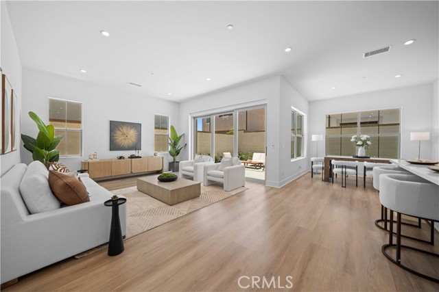 114 eversedge, Irvine CA: https://media.crmls.org/medias/5bc6f410-8947-4ff1-b6aa-bb80b6c731cd.jpg