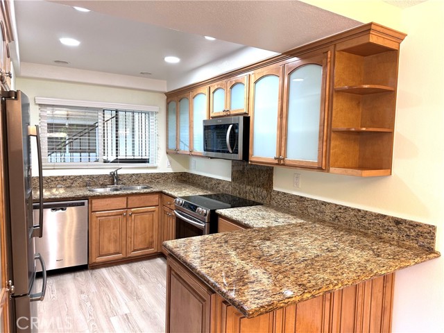 3274 San Amadeo, Laguna Woods CA: https://media.crmls.org/medias/5bc744c7-b7b0-4b8f-b4d1-4eefff5f887e.jpg