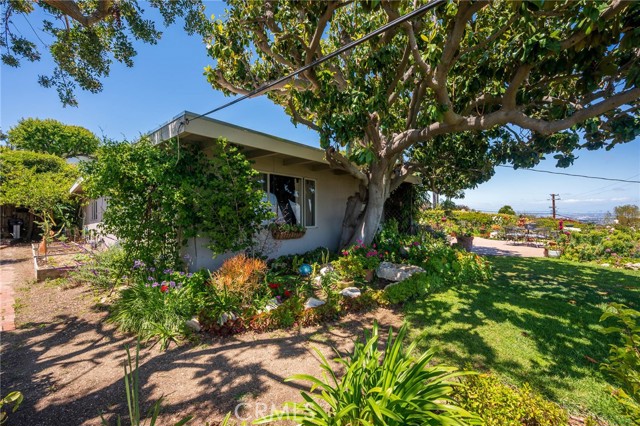 1 Bridle Lane, Rancho Palos Verdes, California 90275, 3 Bedrooms Bedrooms, ,1 BathroomBathrooms,Residential,Sold,Bridle,SB22113109