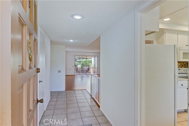 3463 Bahia Blanca W, Laguna Woods CA: https://media.crmls.org/medias/5bc8a2f9-e32d-48b5-948d-85d457dea790.jpg