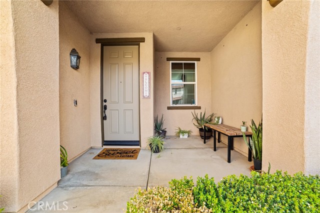 Detail Gallery Image 2 of 30 For 3381 Evening Mist Ln, Perris,  CA 92571 - 3 Beds | 2/1 Baths