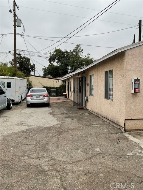 4465 Lovett Street, Commerce CA: https://media.crmls.org/medias/5bc93b4d-1223-4d64-a84d-e515fee81437.jpg