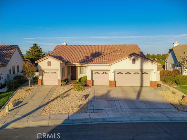 Detail Gallery Image 2 of 27 For 11002 Dandelion Ln, Apple Valley,  CA 92308 - 3 Beds | 2 Baths