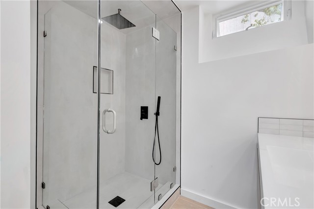 Detail Gallery Image 61 of 72 For 1145 S Longwood, Los Angeles,  CA 90019 - 4 Beds | 3 Baths