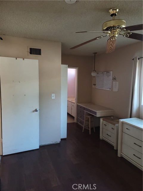 8600 Mason Avenue, Winnetka CA: https://media.crmls.org/medias/5bca840e-6a6e-4c5c-969b-b19a8a6ad94d.jpg