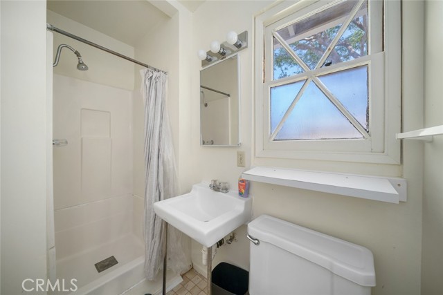 1827 Pinecove Drive, San Luis Obispo CA: https://media.crmls.org/medias/5bcab9e4-46f5-4091-9a58-0a8425220866.jpg