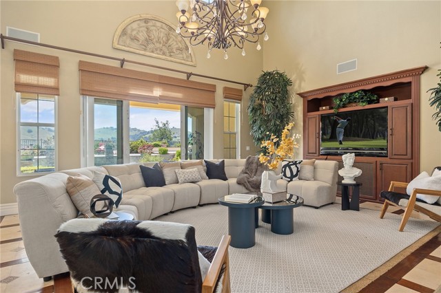 Detail Gallery Image 13 of 68 For 2971 Venezia, Chino Hills,  CA 91709 - 4 Beds | 4/1 Baths