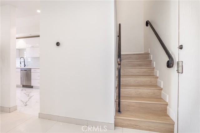 Detail Gallery Image 14 of 46 For 13331 Moorpark St #319,  Sherman Oaks,  CA 91423 - 2 Beds | 2 Baths