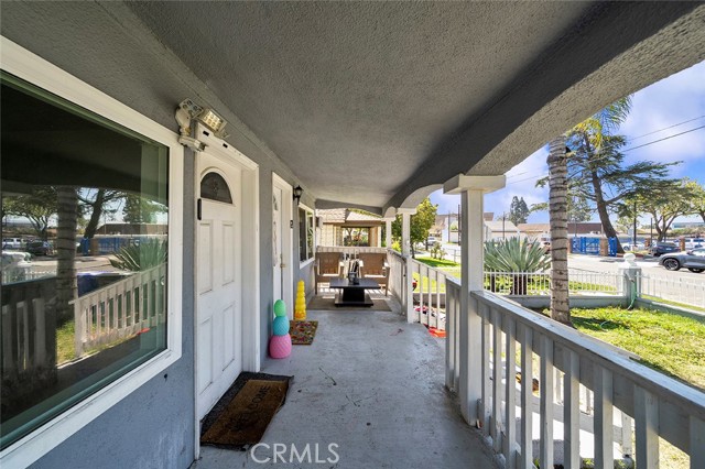 Detail Gallery Image 5 of 40 For 139 N Palm Ave, Rialto,  CA 92376 - – Beds | – Baths