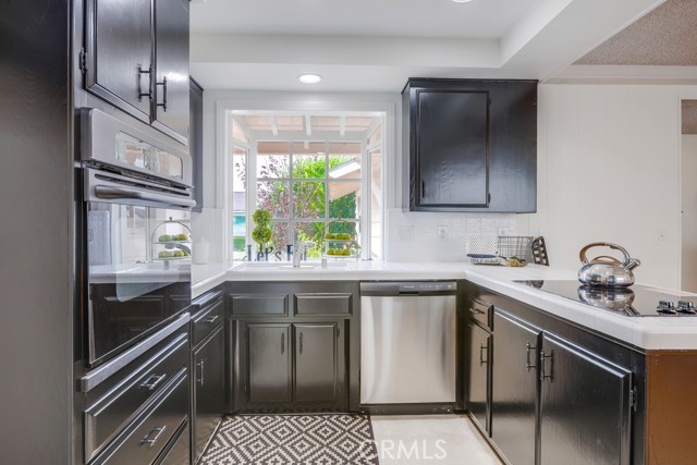 Detail Gallery Image 12 of 50 For 5621 Marilyn Cir, Westminster,  CA 92683 - 3 Beds | 2 Baths