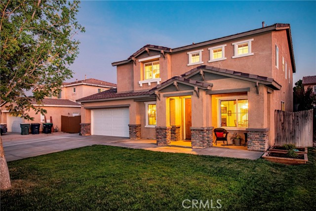 Detail Gallery Image 1 of 40 For 3158 Summer Breeze Ave, Rosamond,  CA 93560 - 6 Beds | 3 Baths