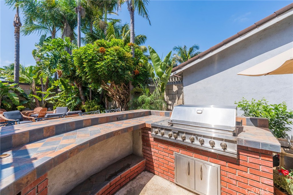 MLS #OC26110443 image #11