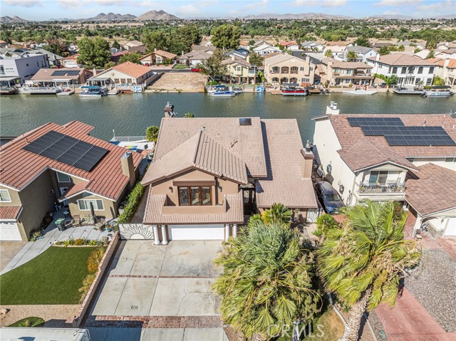 18160 Harbor Drive, Victorville CA: https://media.crmls.org/medias/5bcde63c-63ce-48a7-94a9-9be7f87ee3e3.jpg