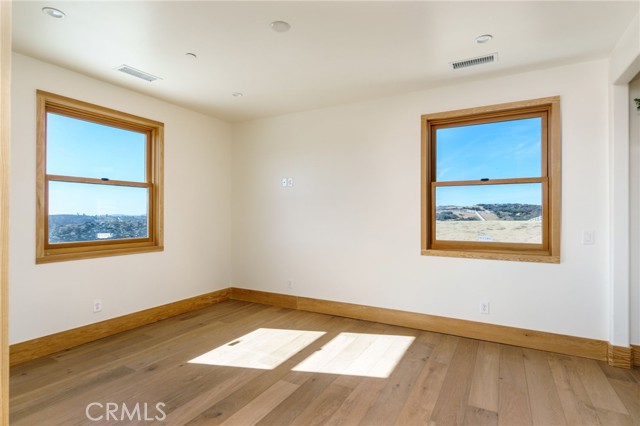 Image 15 of 23 For 37219 Quarter Valley