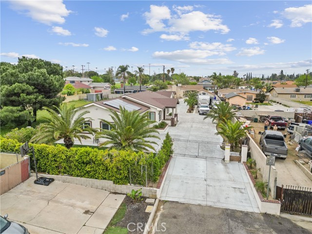 9614 Cypress Avenue, Fontana CA: https://media.crmls.org/medias/5bcf0a2e-827f-472f-8142-2d78678e337f.jpg
