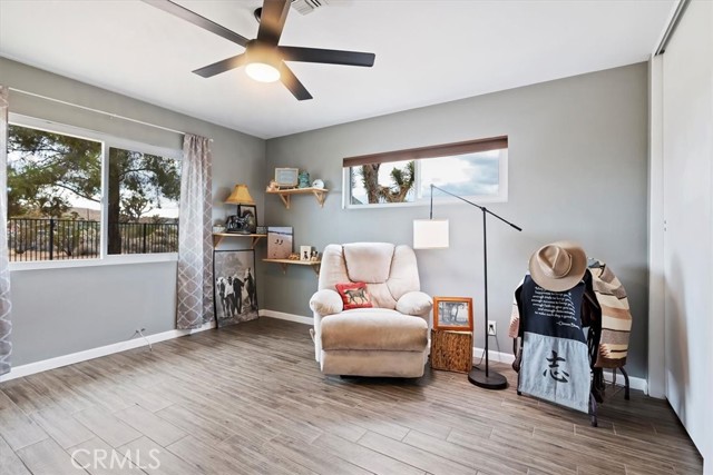 58676 Sunflower Drive, Yucca Valley CA: https://media.crmls.org/medias/5bcf59d2-35fc-47e1-a9e7-761ea0af1be0.jpg