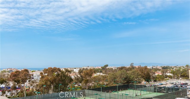 The huge (unobstructed) views extend to Malibu on the north end.