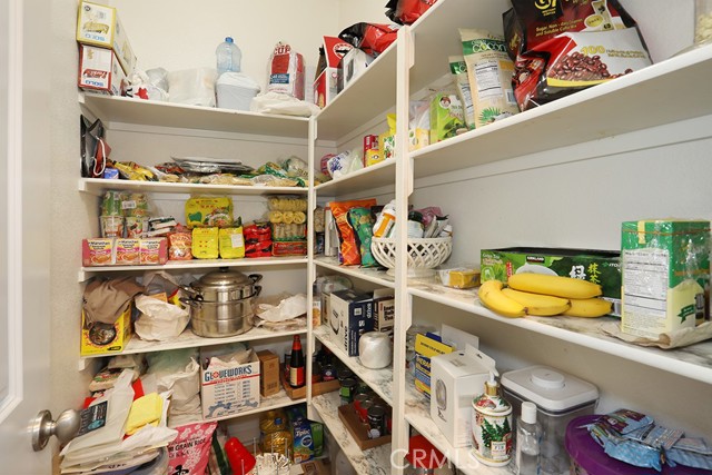 Detail Gallery Image 5 of 57 For 12253 Baird, Riverside,  CA 92505 - 5 Beds | 4/1 Baths