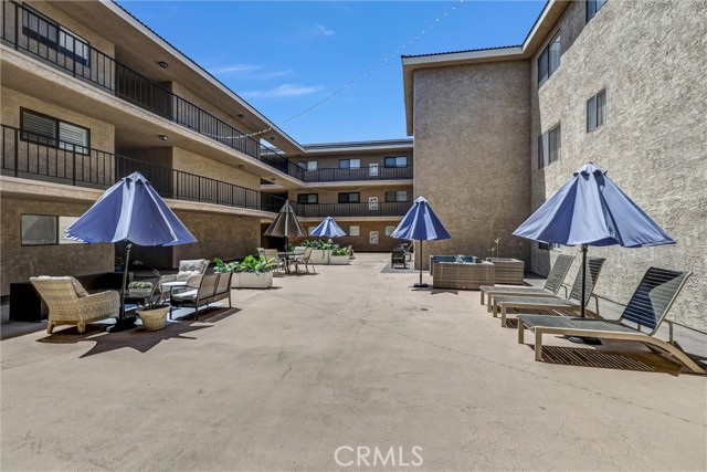 12400 Montecito Road, Seal Beach CA: https://media.crmls.org/medias/5bd05966-2522-409f-b7a9-10a8f9e30989.jpg