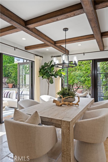 Detail Gallery Image 11 of 66 For 110 via Trieste, Newport Beach,  CA 92663 - 5 Beds | 5/1 Baths