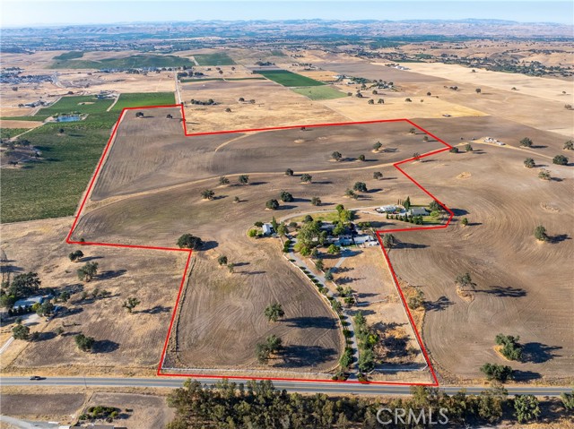 3520 Creston Road, Paso Robles CA: https://media.crmls.org/medias/5bd0f255-281e-44f1-851b-6bae8eb84a62.jpg