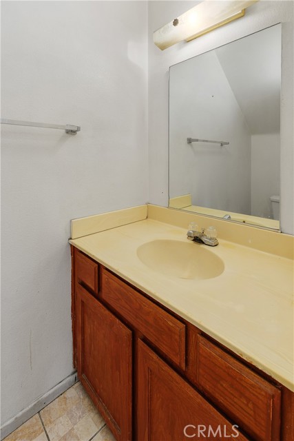 Detail Gallery Image 19 of 36 For 1197 E 9th St #4,  Pomona,  CA 91766 - 3 Beds | 2 Baths