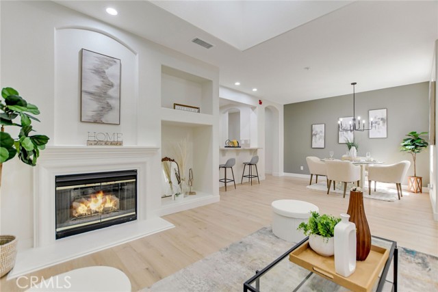 Detail Gallery Image 13 of 47 For 28210 Canterbury Ct, Valencia,  CA 91354 - 2 Beds | 2/1 Baths