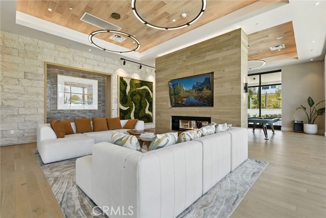 Detail Gallery Image 4 of 24 For 498 Marlow Ln, Montebello,  CA 90640 - 4 Beds | 3/1 Baths