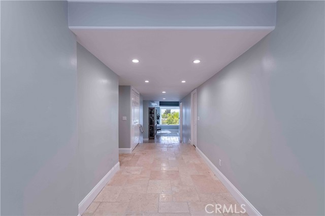 1525 Ramona Drive, Camarillo CA: https://media.crmls.org/medias/5bd22c6f-e10b-435c-915a-96624d752940.jpg